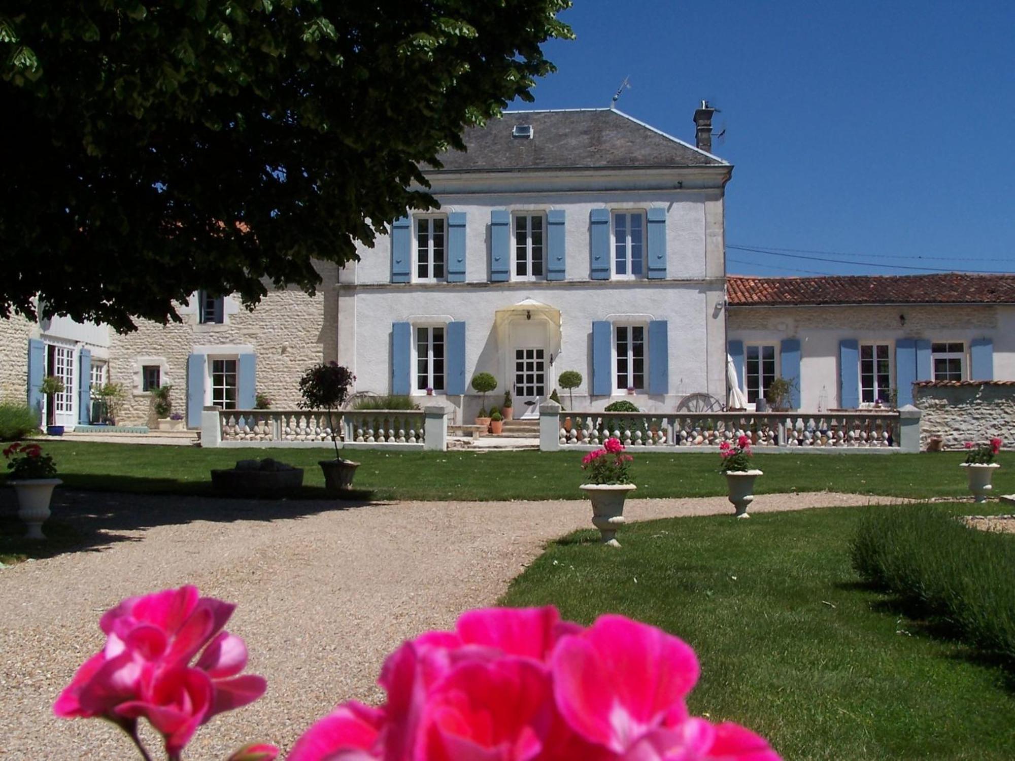 Le Four A Pain Hotel Saint-Jean-dʼAngély Kültér fotó